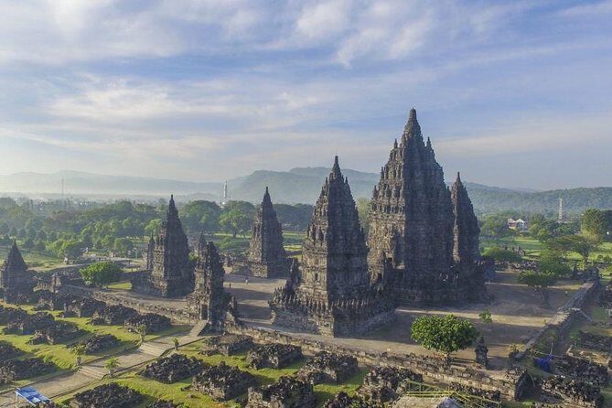 Prambanan Temple (Sunset) – Ramayana / Roro Jonggrang Ballet - Prambanan at sunset: the holy setting for Ramayana