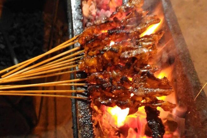 Yogyakarta Night Street Food Hunting - Small group size: why 10 people changes everything